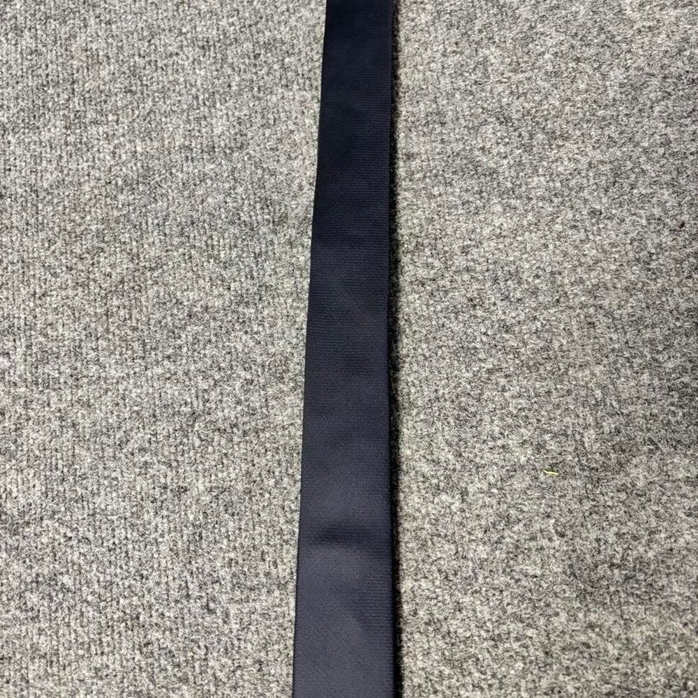 Guess Men's Navy Tie